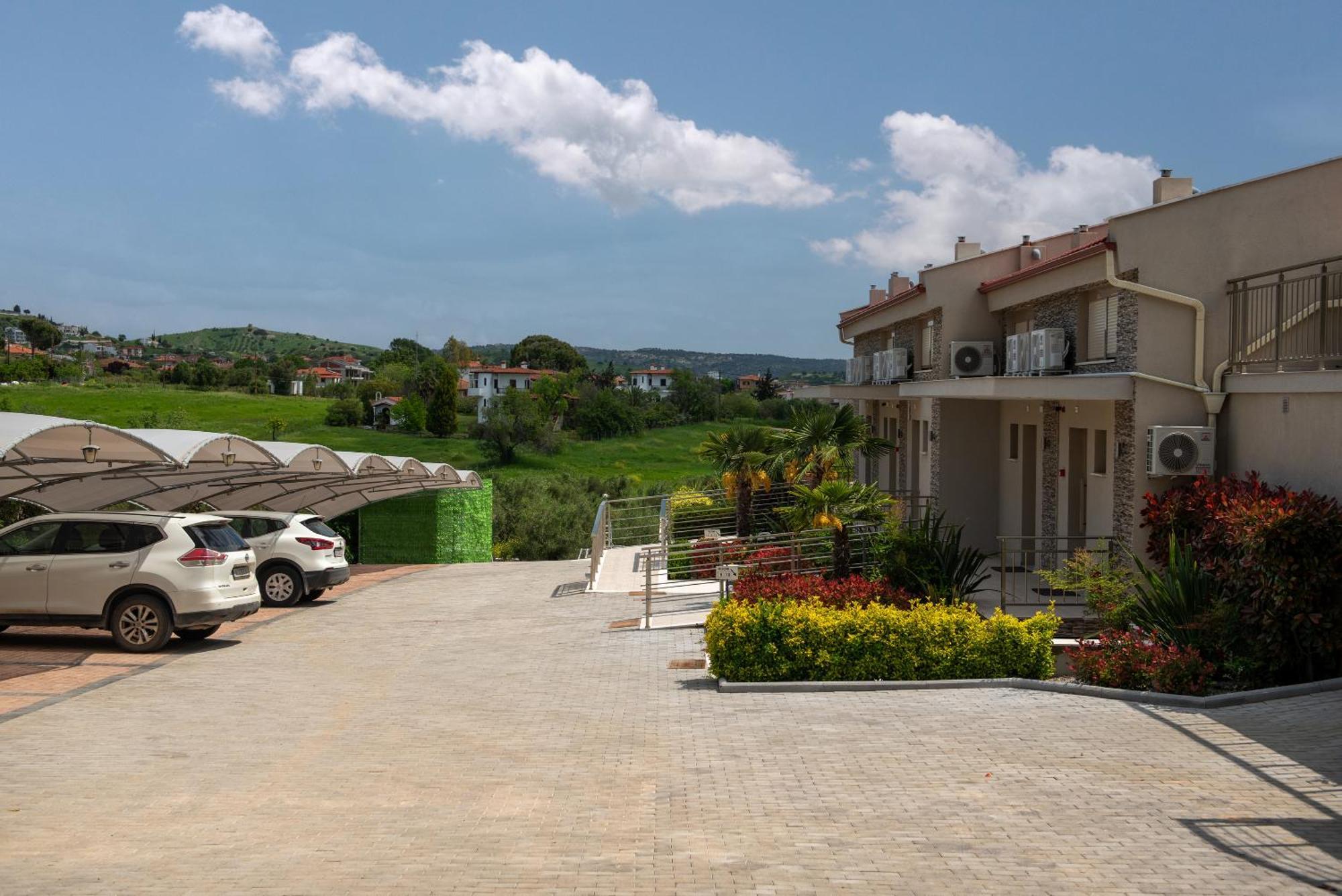 Villa Sara Nikiti  Exterior photo